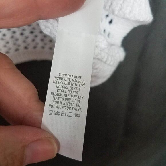 Offline By Aerie M Crochet Sweater Sleeveless Top Cropped Ribbed Medium NWT - Picture 4 of 9